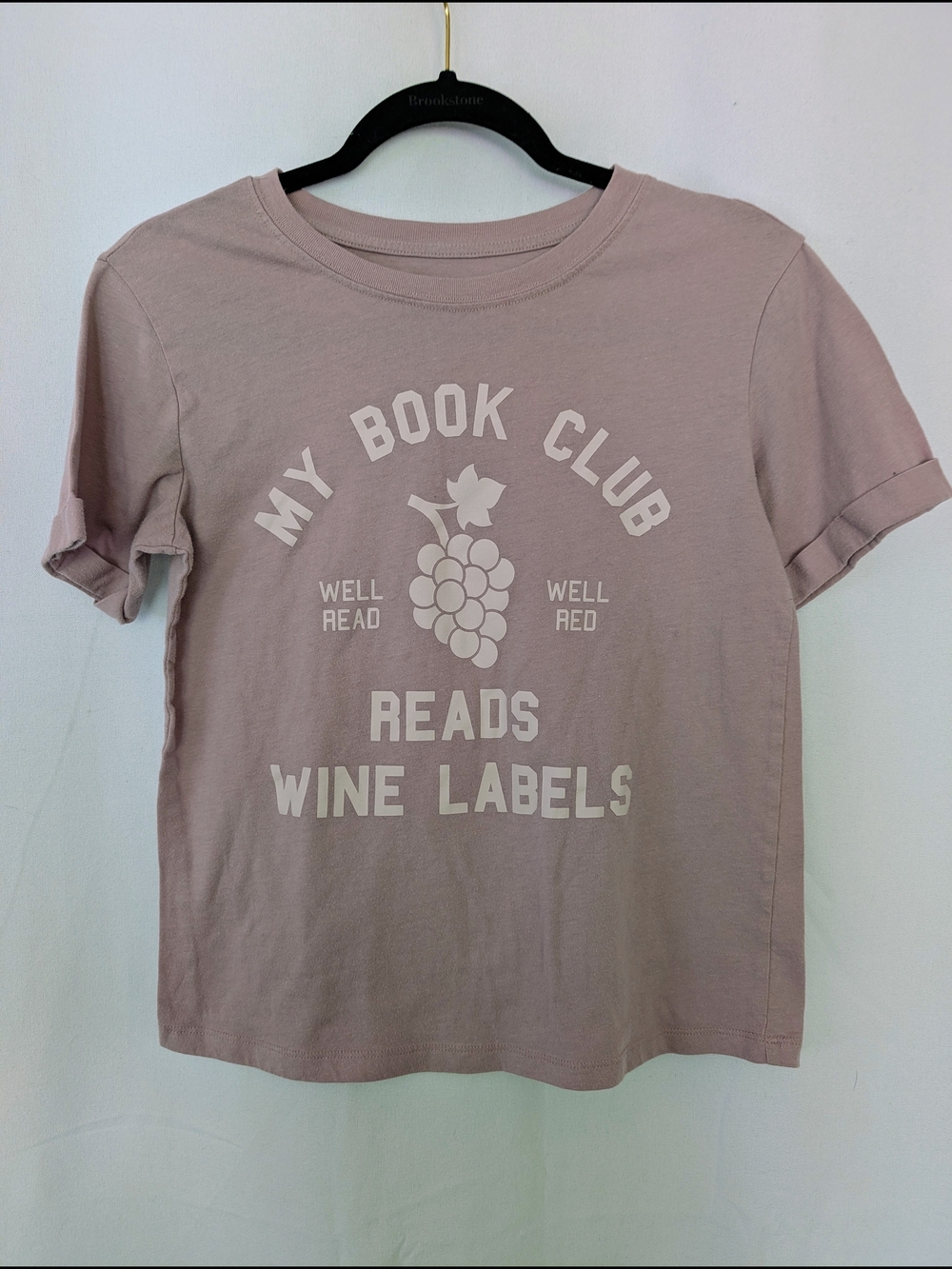 Women's 'My Book Club Reads Wine Labels' Graphic Tee - Dusty Mauve